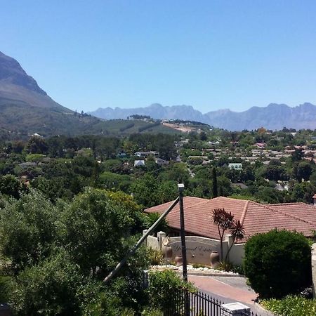 29 Carissa Street Apartment Somerset West Luaran gambar